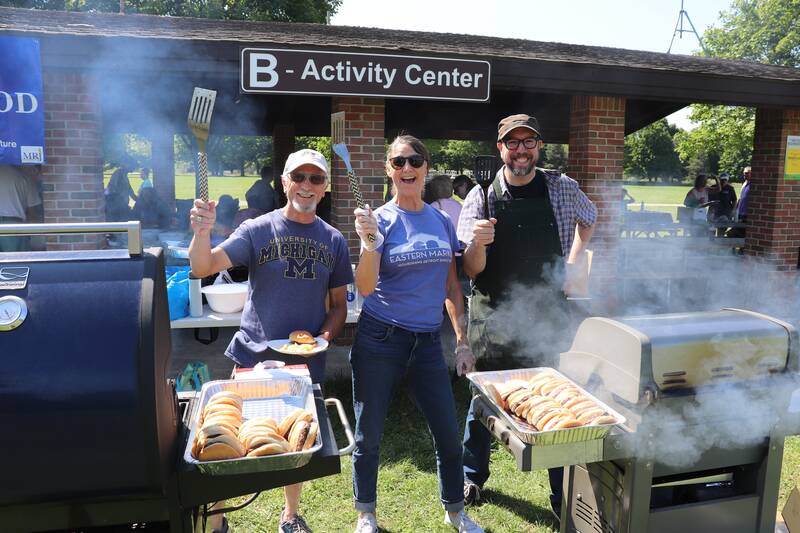 		                                		                                    <a href="https://www.templebethemeth.org/photo_gallery.php?album=20316"
		                                    	target="_blank">
		                                		                                <span class="slider_title">
		                                    TBE All Together Picnic		                                </span>
		                                		                                </a>
		                                		                                
		                                		                            		                            		                            